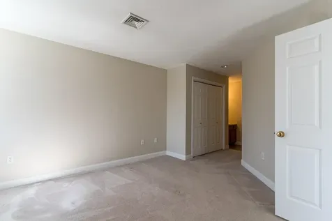 1 Sterling Hill Lane Exeter NH 03833