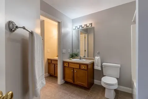 1 Sterling Hill Lane Exeter NH 03833