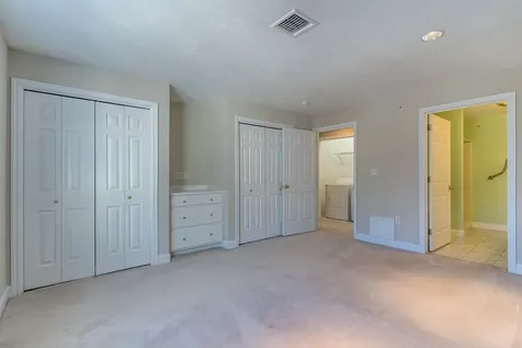 1 Sterling Hill Lane Exeter NH 03833