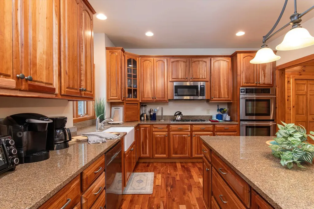 4 Garden Loop Road Winhall VT 05340