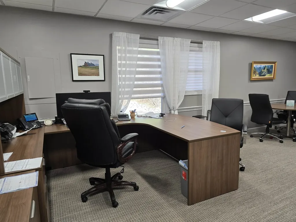 276 Newport Road New London NH 03257