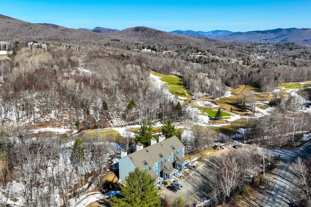 907 East Mountain Road Killington VT 05751