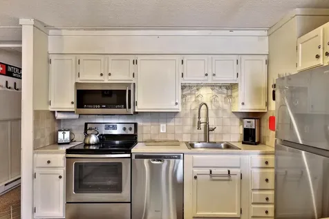 907 East Mountain Road Killington VT 05751