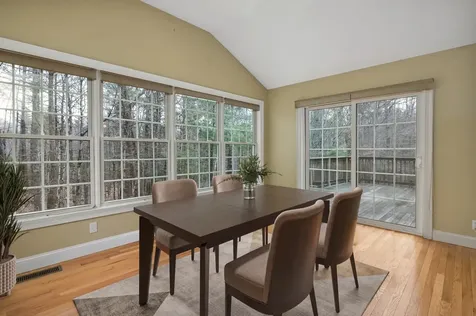 88 Risloves Way Fremont NH 03044