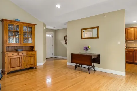 88 Risloves Way Fremont NH 03044