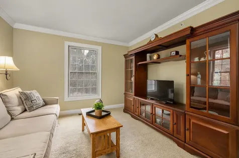 88 Risloves Way Fremont NH 03044