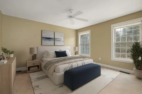 88 Risloves Way Fremont NH 03044