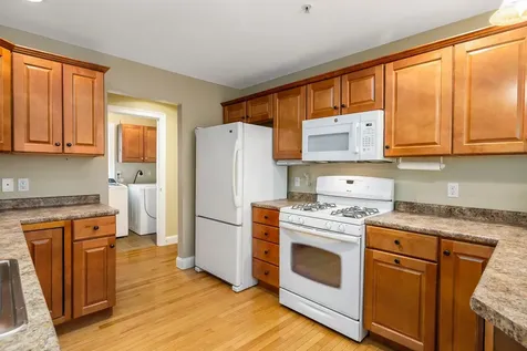 88 Risloves Way Fremont NH 03044