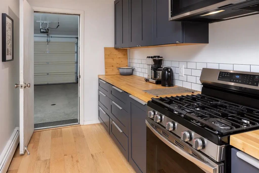 10 Lake Forest Drive Burlington VT 05401