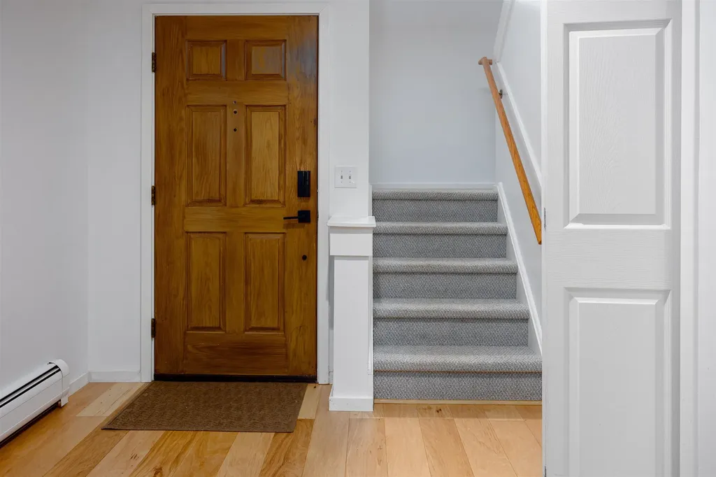 10 Lake Forest Drive Burlington VT 05401