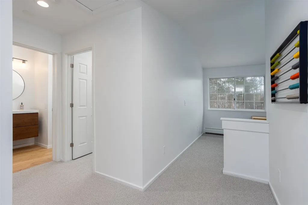 10 Lake Forest Drive Burlington VT 05401