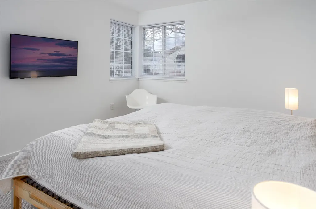 10 Lake Forest Drive Burlington VT 05401