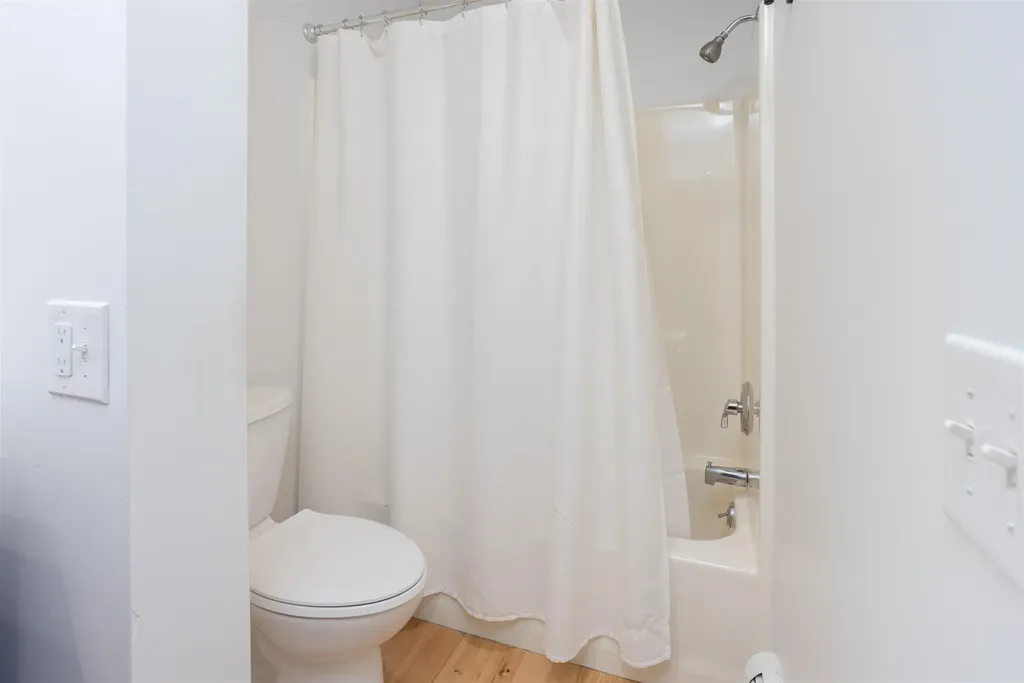 10 Lake Forest Drive Burlington VT 05401