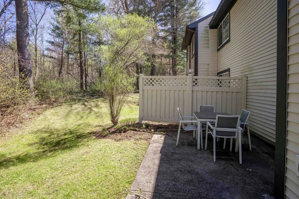 10 Lake Forest Drive Burlington VT 05401