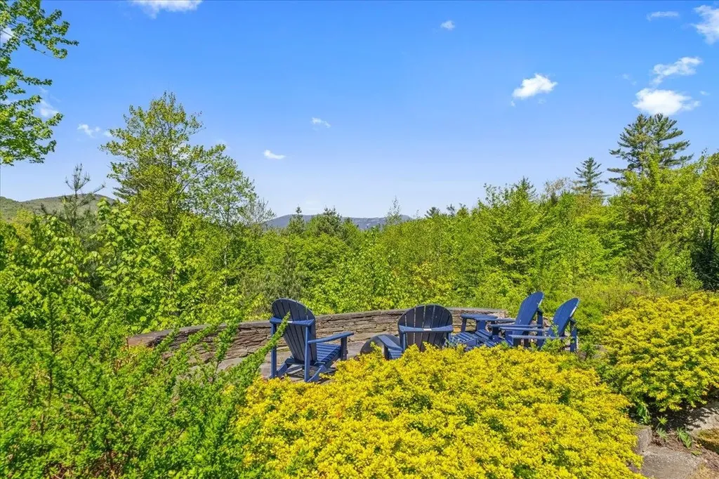 361 Grey Birch Road Stowe VT 05672