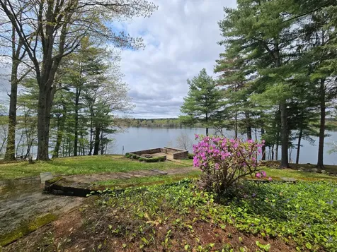 86 Chapin Terrace Laconia NH 03246