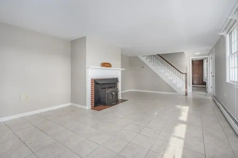 1047 Dover Road Epsom NH 03234