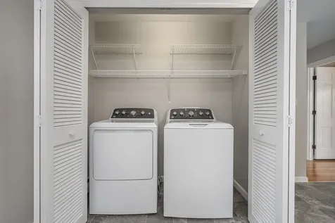 1047 Dover Road Epsom NH 03234