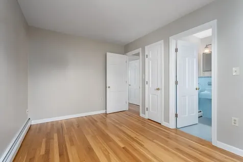 1047 Dover Road Epsom NH 03234