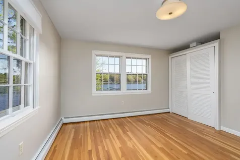 1047 Dover Road Epsom NH 03234