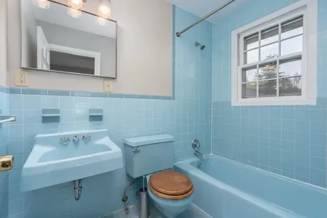 1047 Dover Road Epsom NH 03234