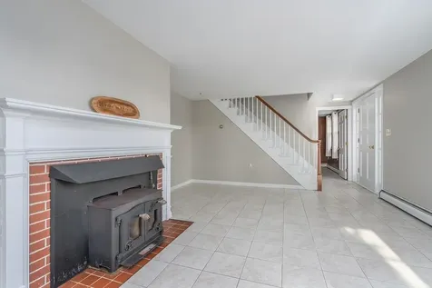 1047 Dover Road Epsom NH 03234