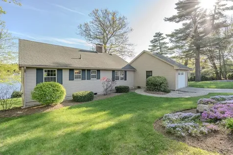 1047 Dover Road Epsom NH 03234