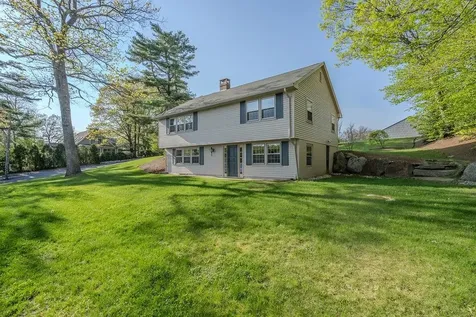 1047 Dover Road Epsom NH 03234