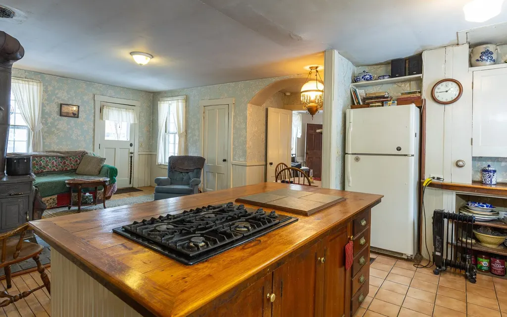 10 Cold Pond Road Acworth NH 03601