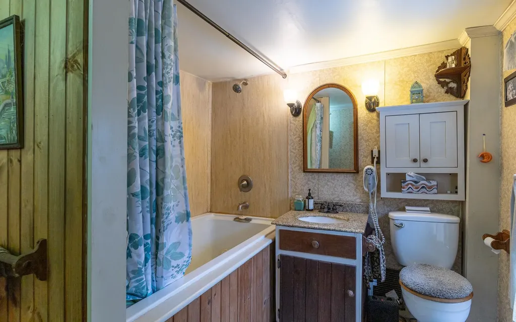 10 Cold Pond Road Acworth NH 03601