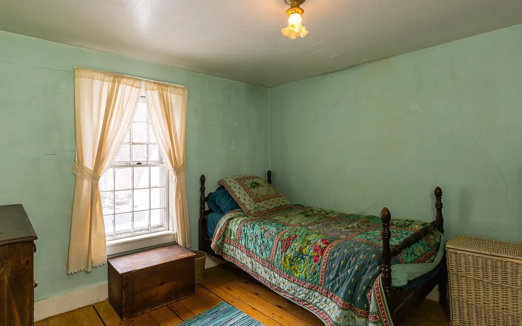 10 Cold Pond Road Acworth NH 03601