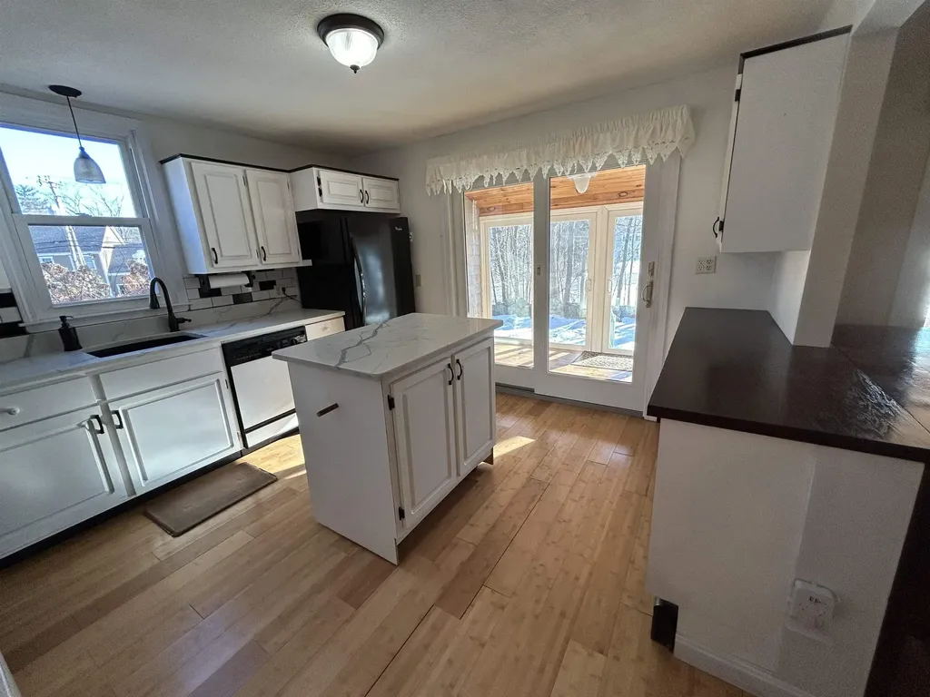 41 Boulder Brook Drive Exeter NH 03833