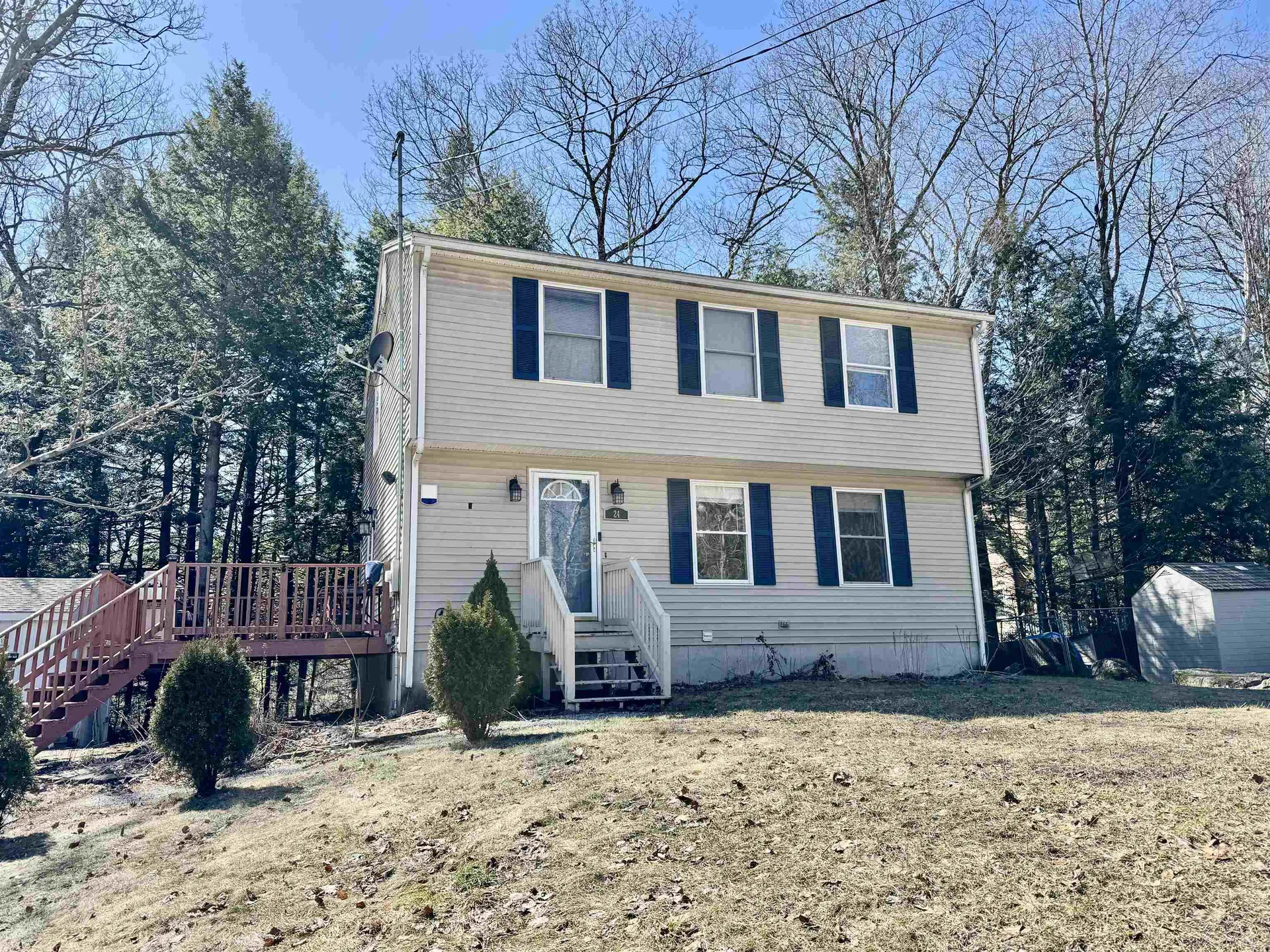 24 Deerpoint Drive Hillsborough NH 03244