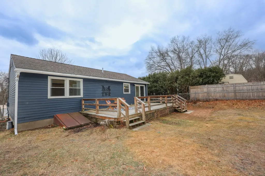 355 Phillip Street Manchester NH 03102