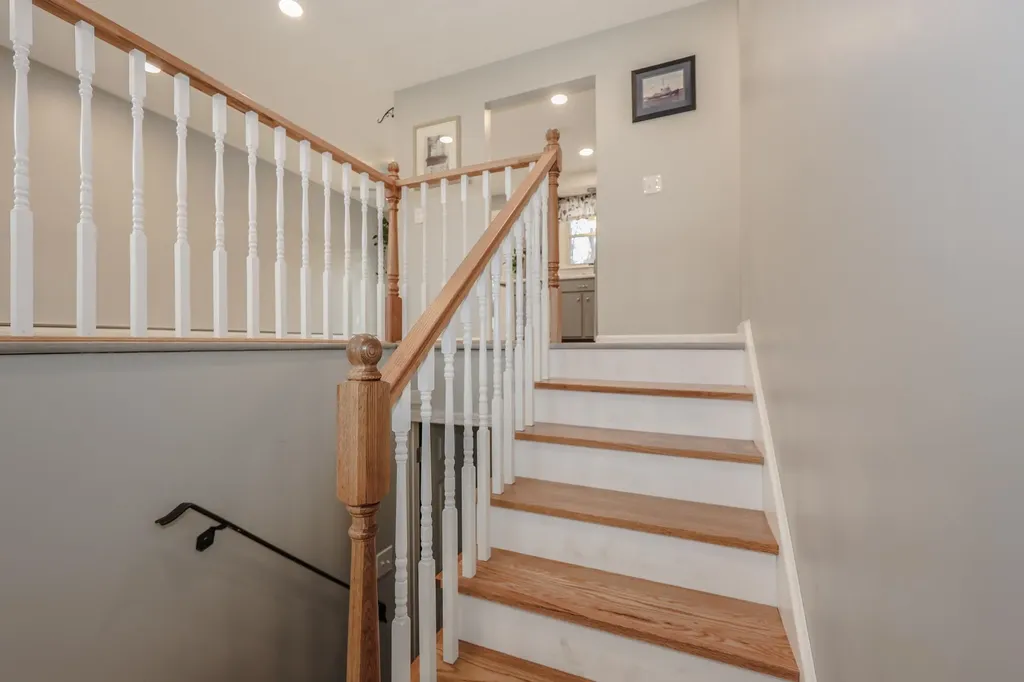 355 Phillip Street Manchester NH 03102