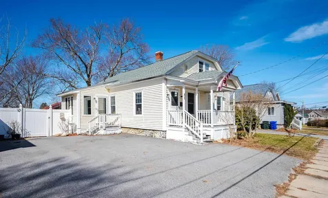 82 Hamblet Street Manchester NH 03103-3720
