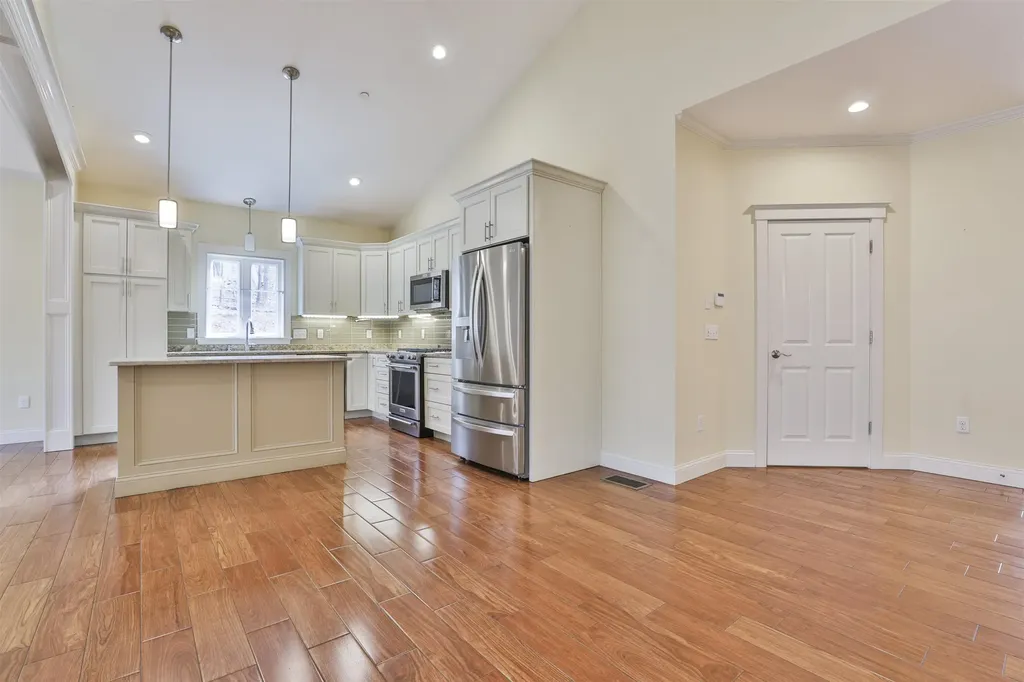 99 Pulpit Road Bedford NH 03110