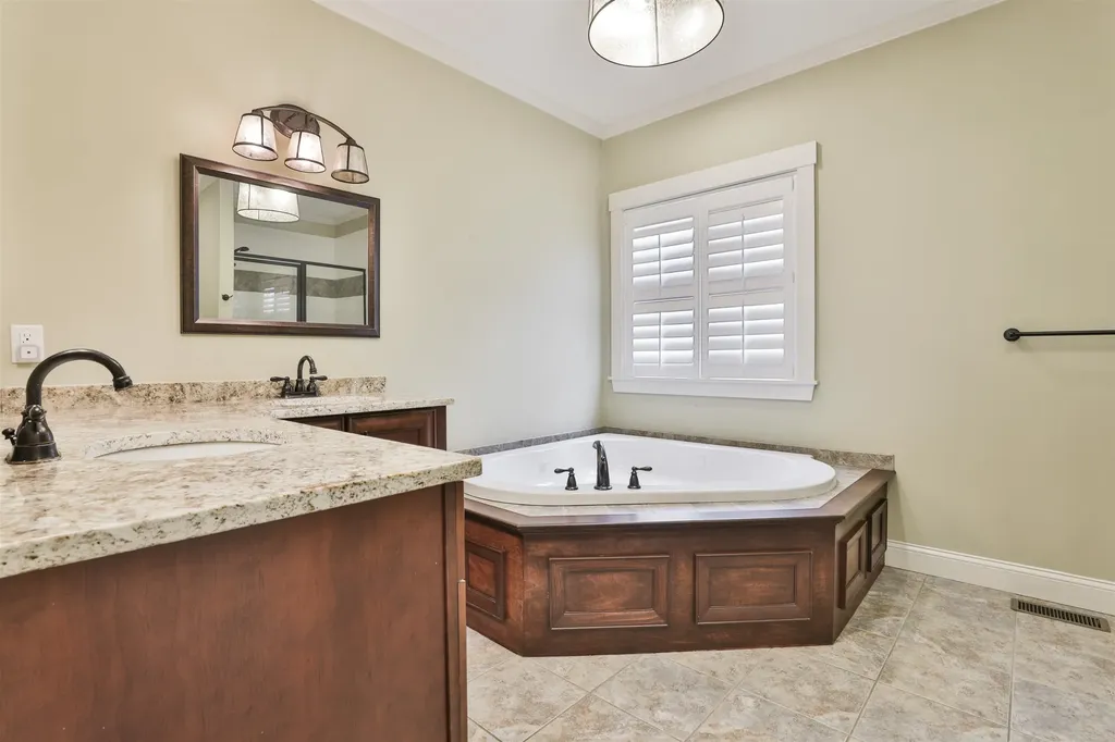 99 Pulpit Road Bedford NH 03110