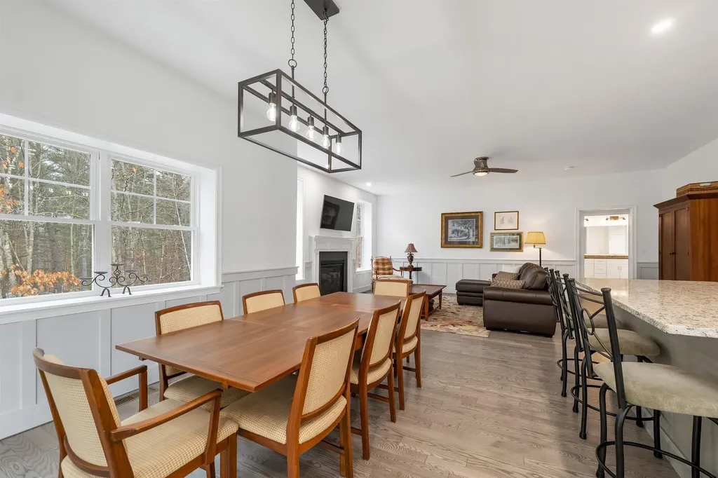 7 John Hardie Way Chichester NH 03234