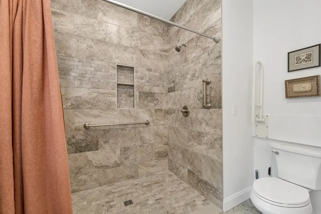 7 John Hardie Way Chichester NH 03234