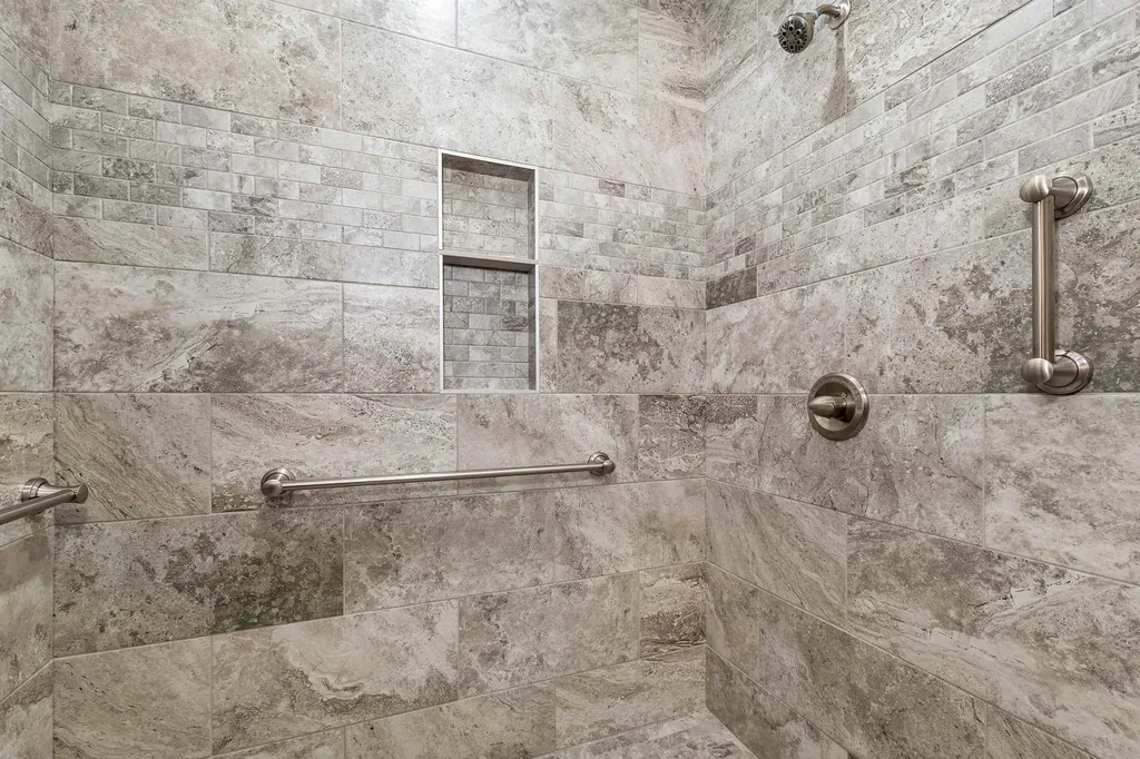 7 John Hardie Way Chichester NH 03234