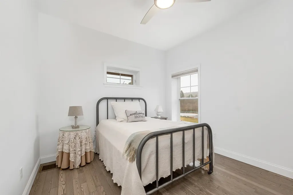 7 John Hardie Way Chichester NH 03234