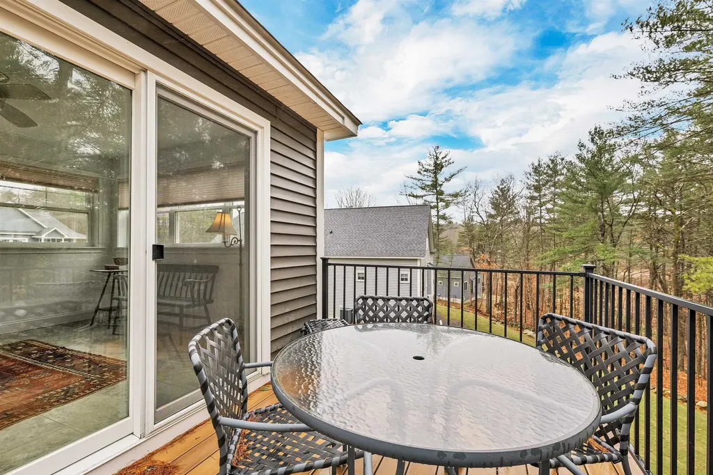 7 John Hardie Way Chichester NH 03234