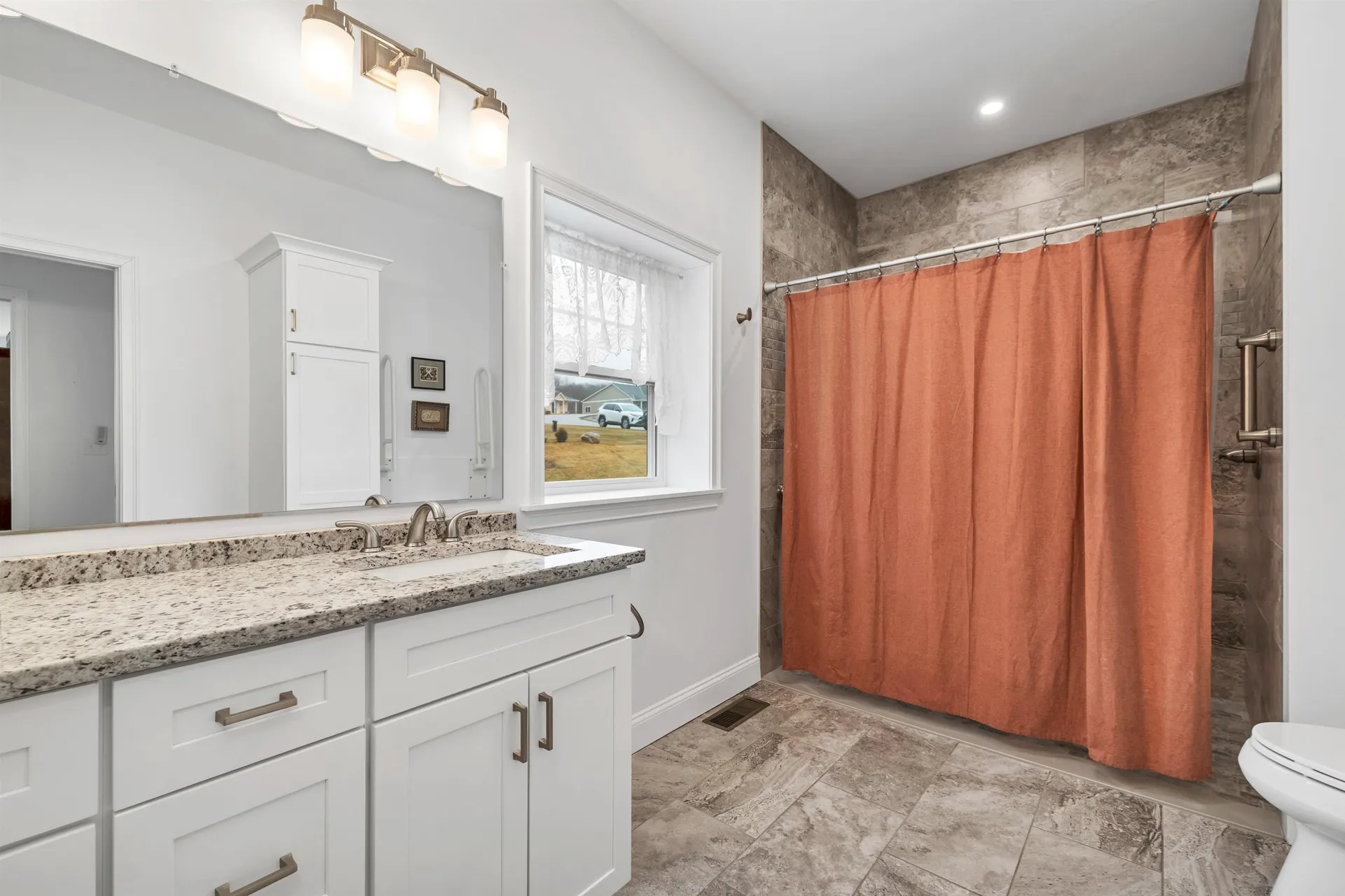 7 John Hardie Way Chichester NH 03234