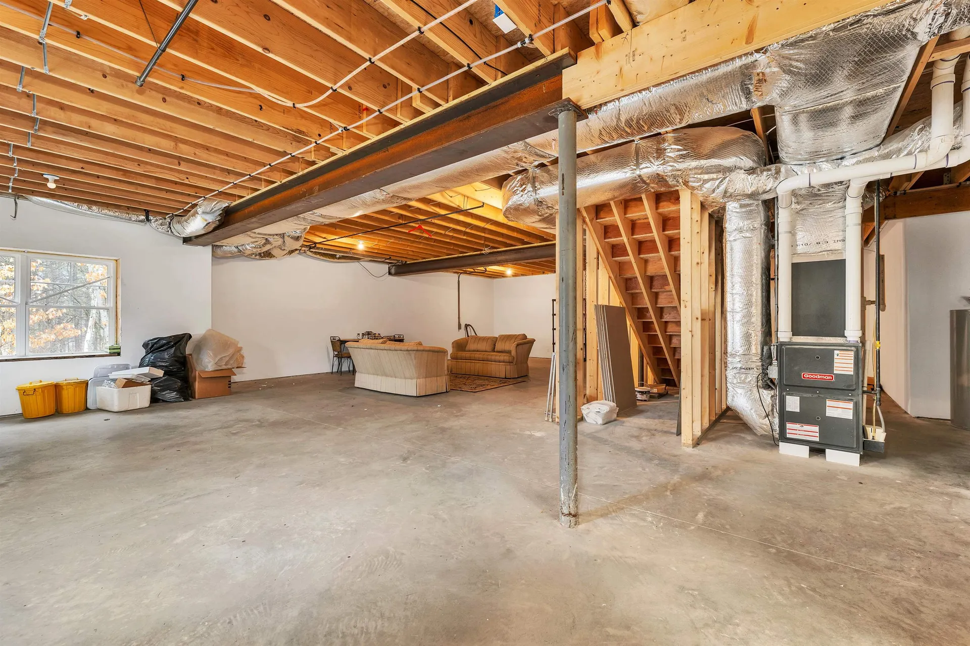 7 John Hardie Way Chichester NH 03234