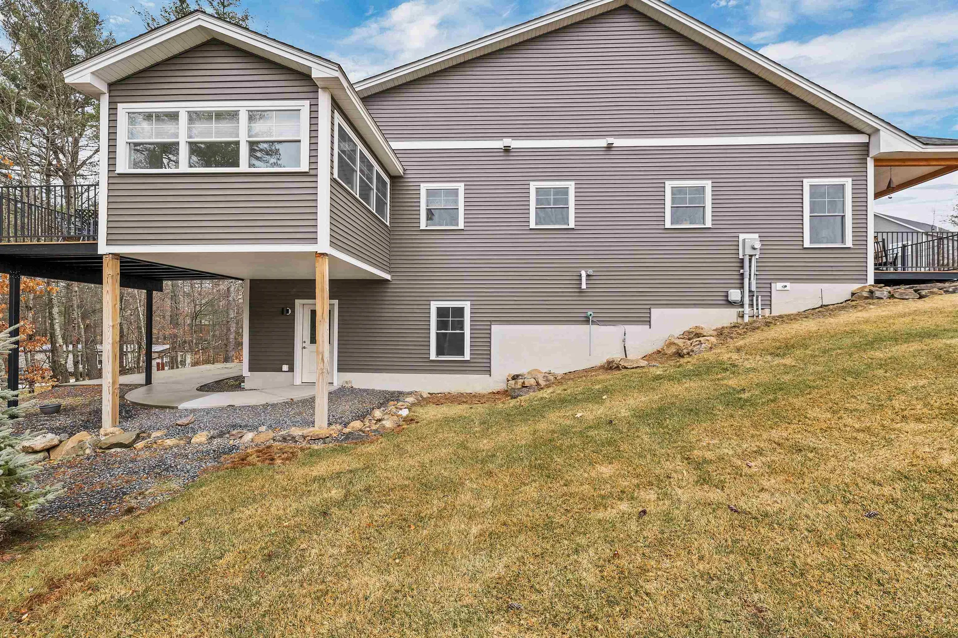 7 John Hardie Way Chichester NH 03234