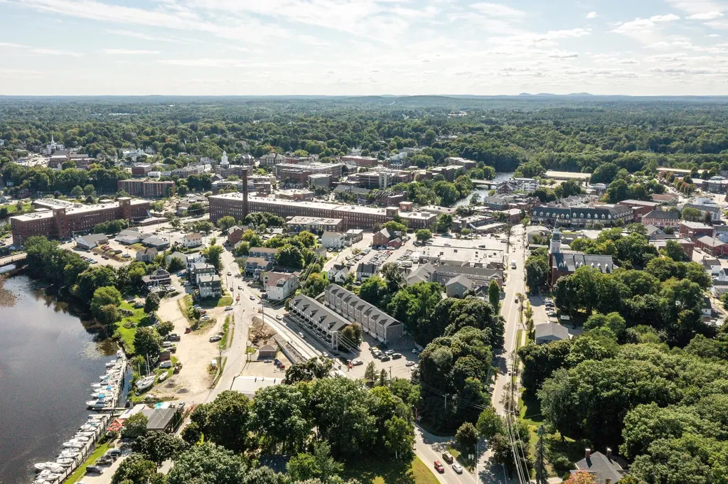 10 Banner Drive Dover NH 03820