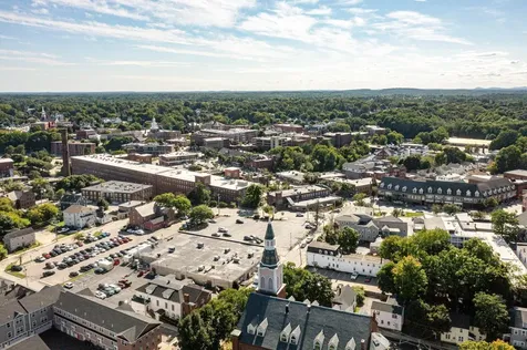 10 Banner Drive Dover NH 03820