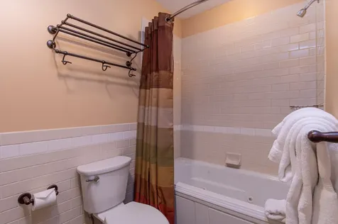 621/623 Qtr. I, Adams House Ludlow VT 05149