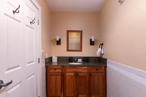 621/623 Qtr. I, Adams House Ludlow VT 05149